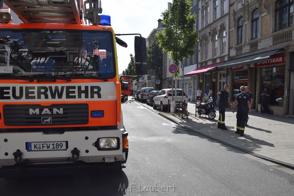 Feuer 1 Koeln Muelheim Berlinerstr P15.JPG - Miklos Laubert